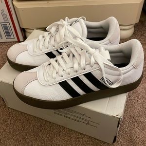 Adidas VL Court 3.0 Sneakers